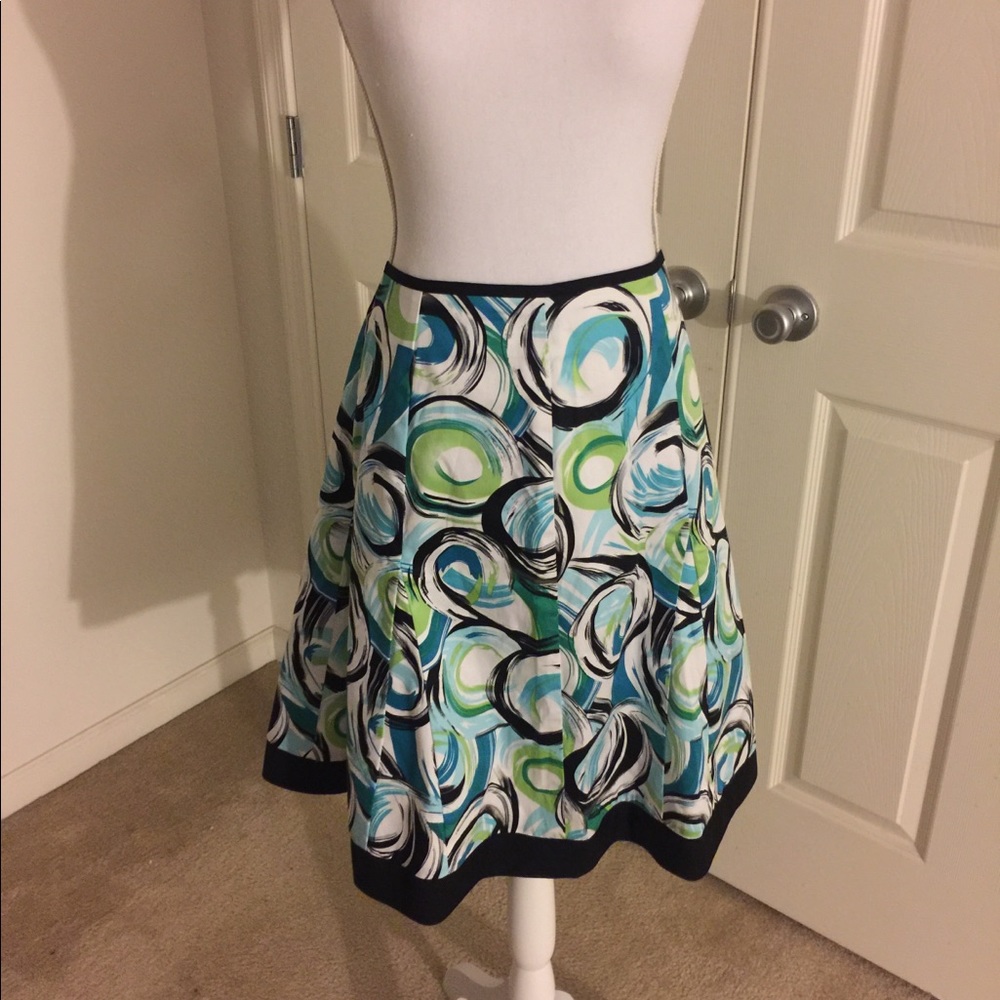 Aqua green black white knee length skirt. Sz 8